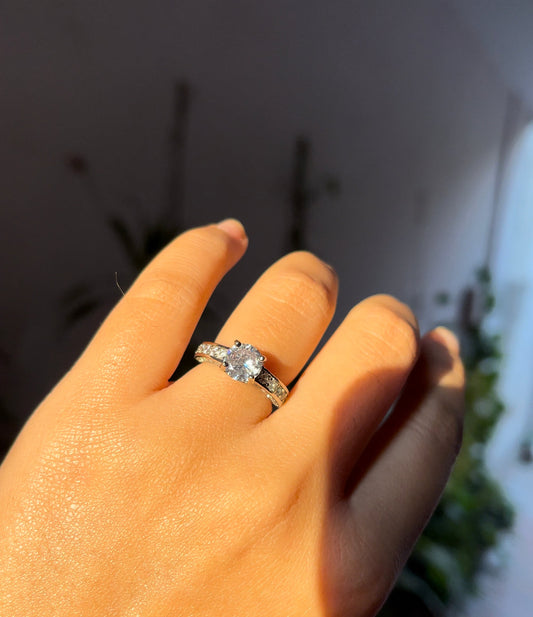 Sidestone Ring (Adjustable Ring)